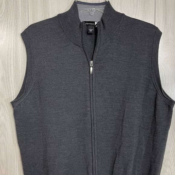 Made in Italy 100% merino wool. Saks Fifth Avenue Black Zip Up Sweater Vest - Picture 2 of 14